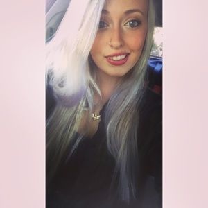 Meet your Posher, Nicole